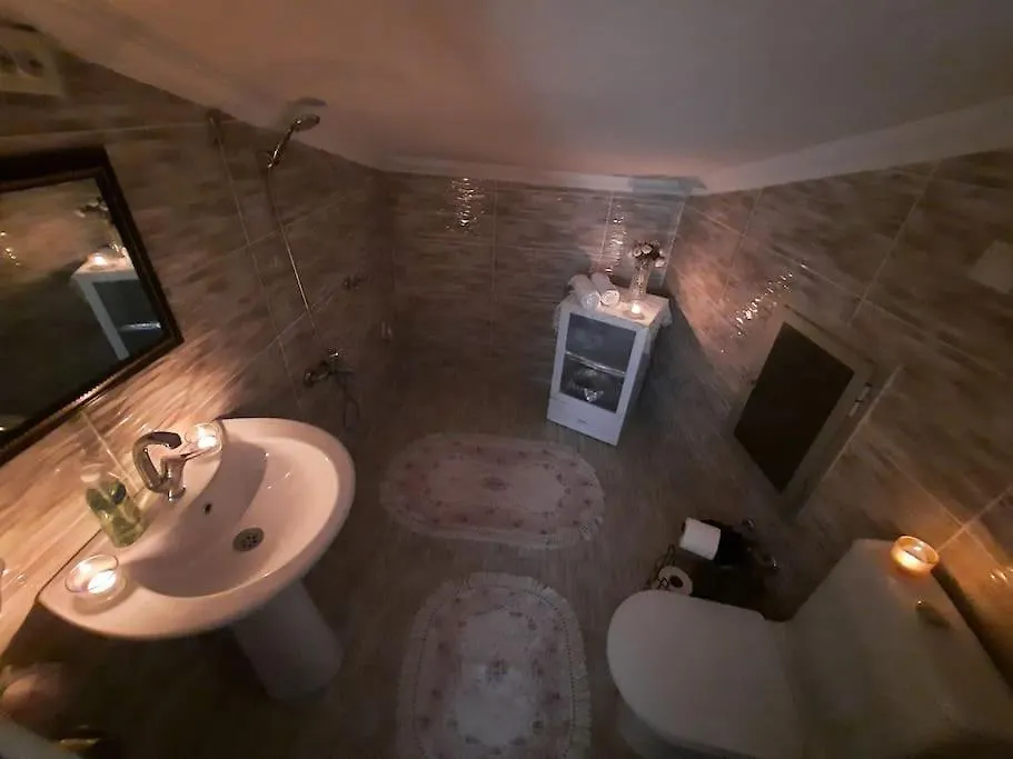 Appartement Deniz Manzarasi, Marti Sesleri Esliginde Istambul